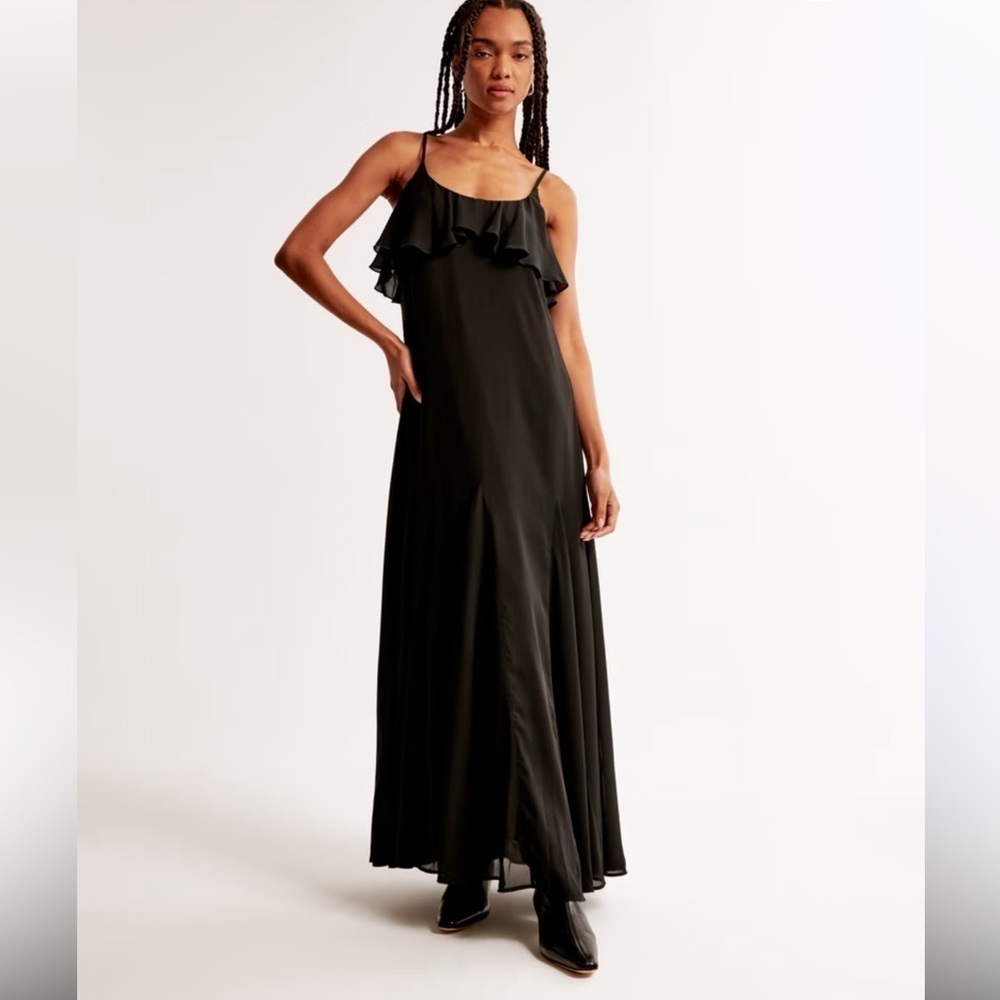 Abercrombie & Fitch Maxi Dress Women’s Medium Ruffled Black Flowy B17